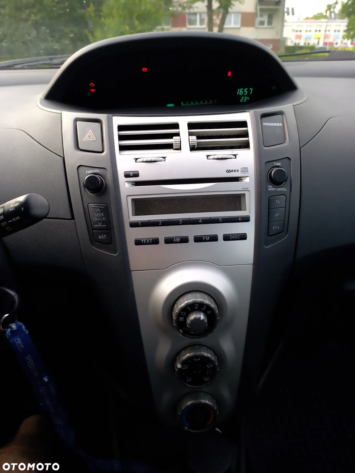 Toyota Yaris 1.0 Terra A/C - 8