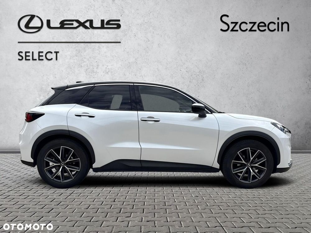 Lexus LBX 1.5 Hybrid Emotion - 6