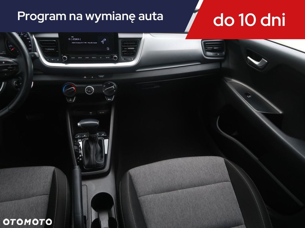 Kia Stonic - 10