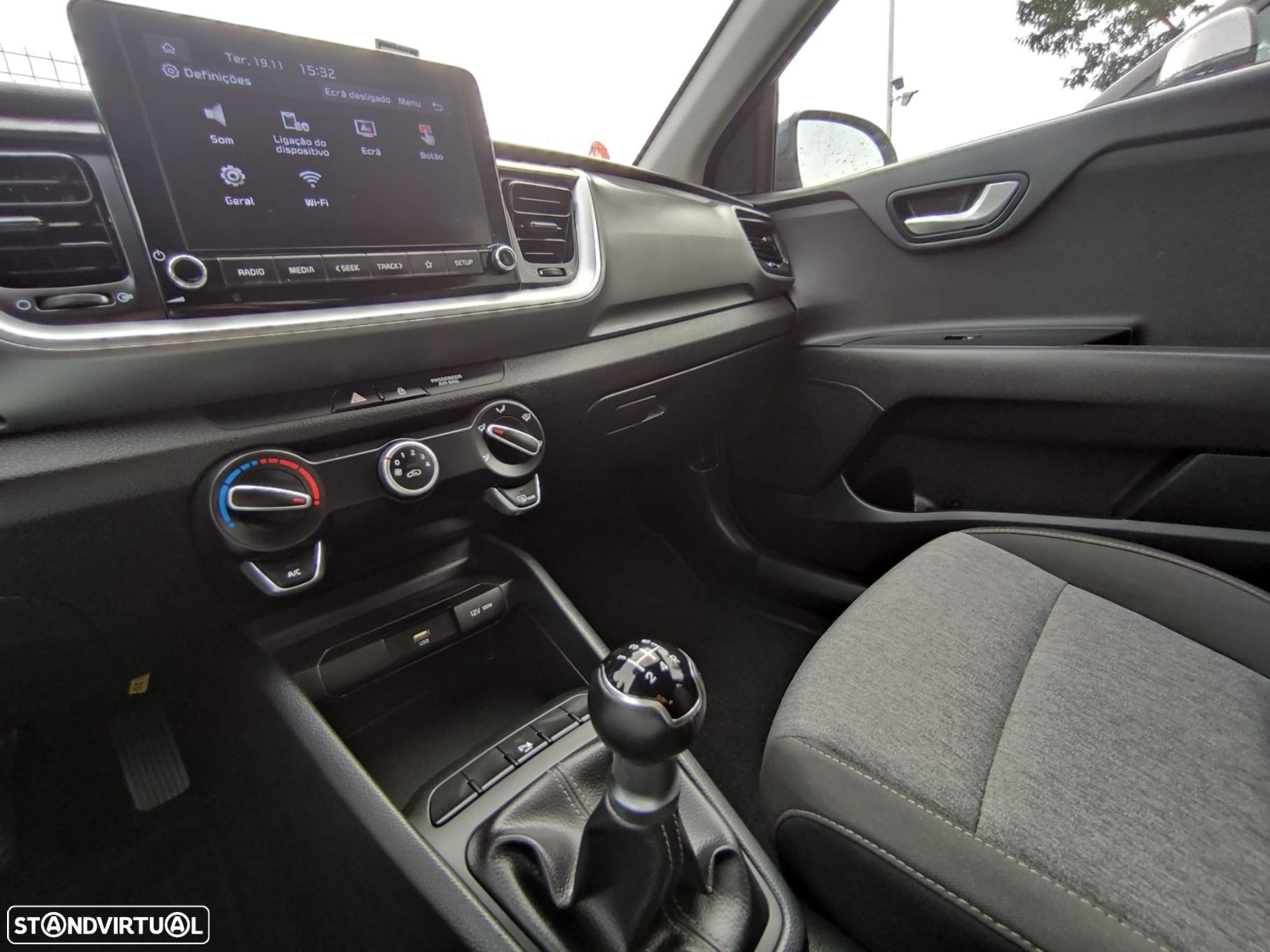 Kia Stonic 1.2 Dynamic - 22