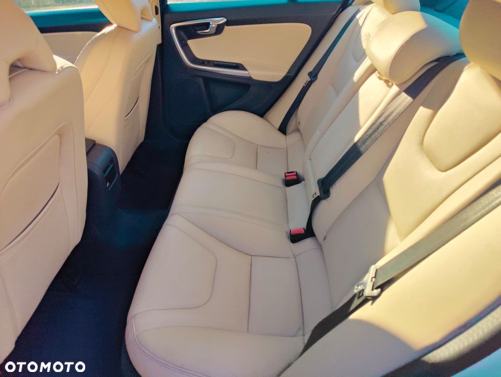 Volvo S60 T5 Geartronic RDesign - 9