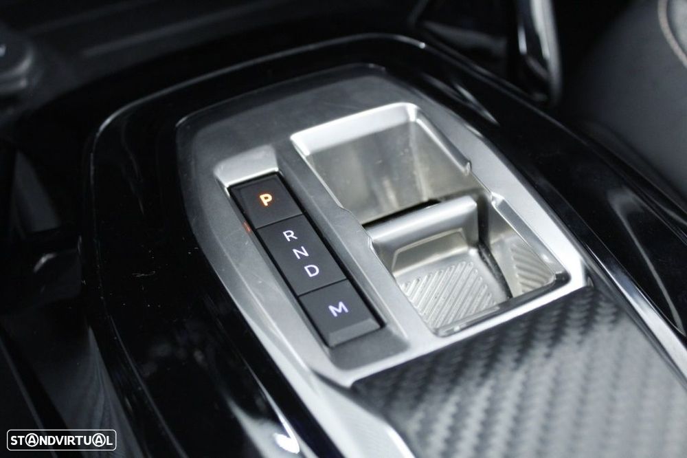 Peugeot 208 1.2 Hybrid Allure e-DCS6 - 32