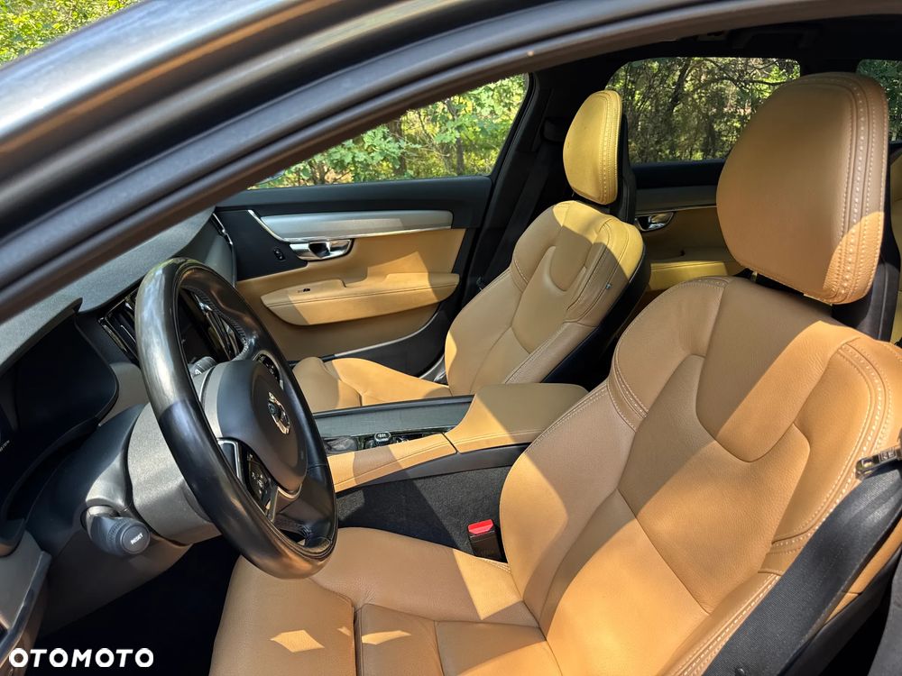 Volvo V90 Cross Country T5 AWD Geartronic Pro - 4