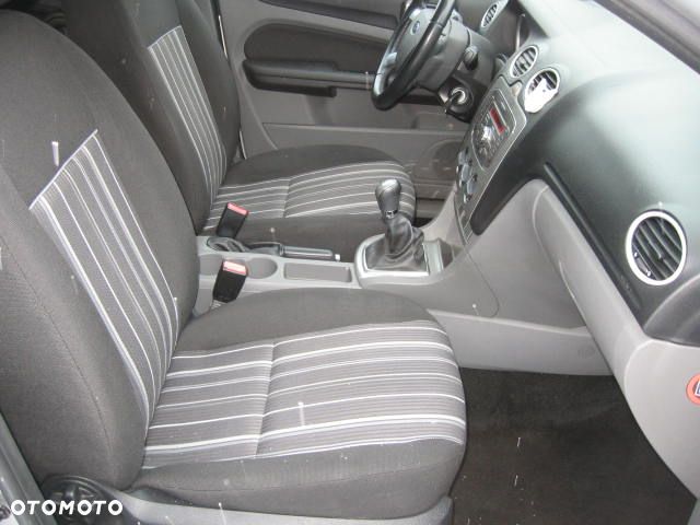 Ford Focus 1.6 Gold X EU5 - 16
