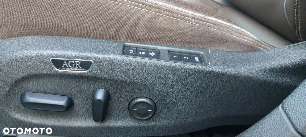 Opel Insignia 2.0 T 4x4 Exclusive S&S - 25