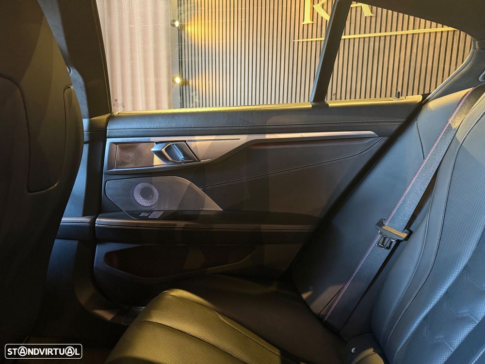 BMW 840 Gran Coupé d xDrive Pack M - 38