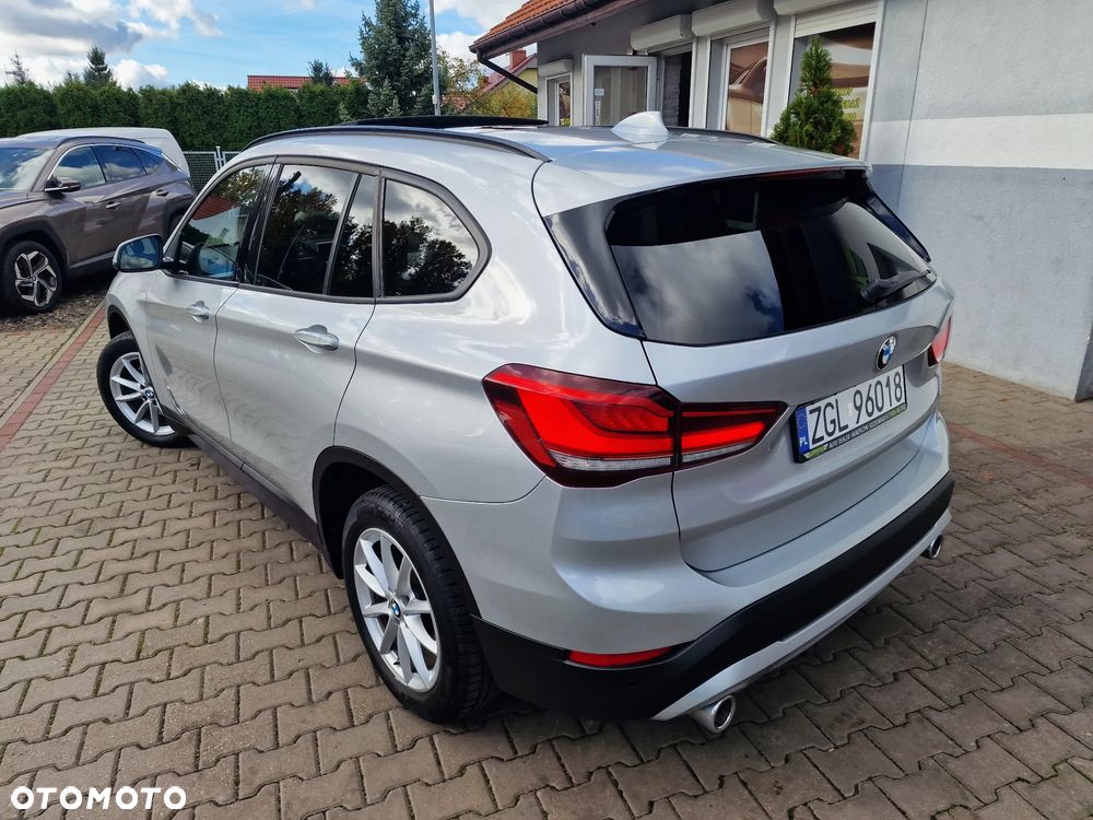 BMW X1 sDrive18d Sport Line sport - 8