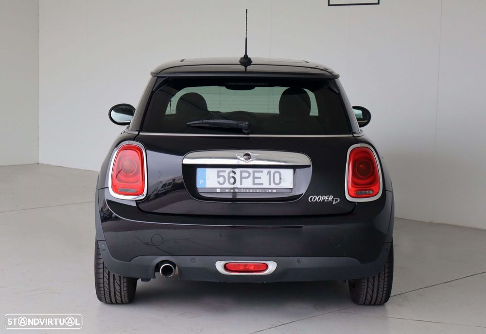 MINI 3 Portas Cooper D Auto - 13