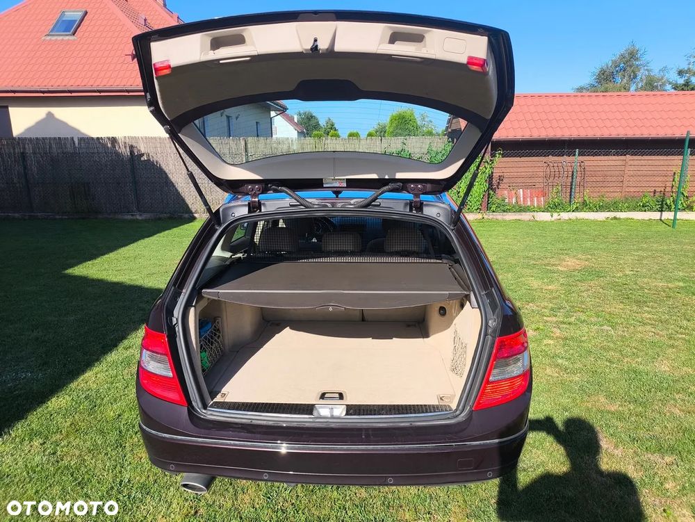 Mercedes-Benz Klasa C 220 CDI BlueEff Elegance - 6