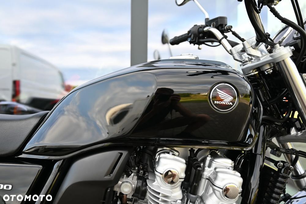 Honda CB - 30