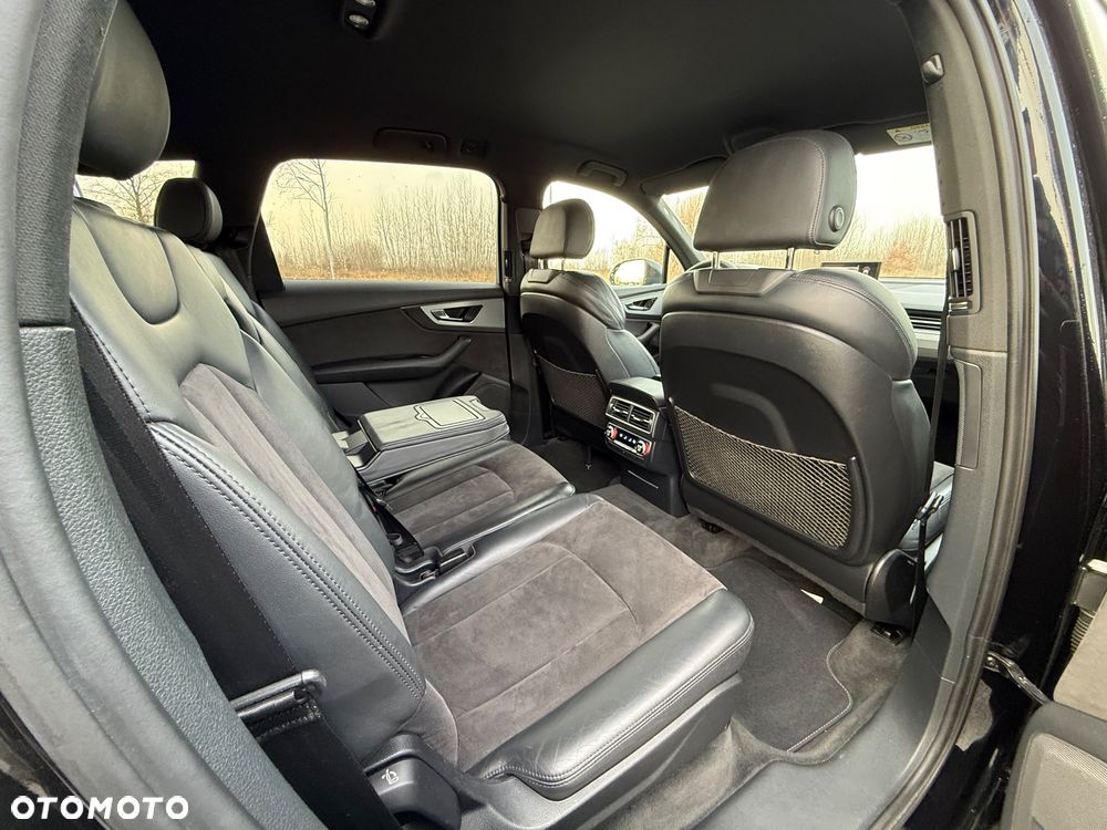 Audi Q7 - 19