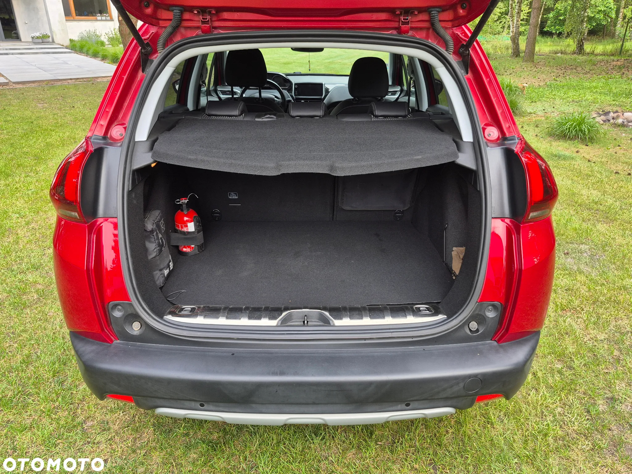 Peugeot 2008 1.2 Pure Tech Allure S&S EAT6 - 13