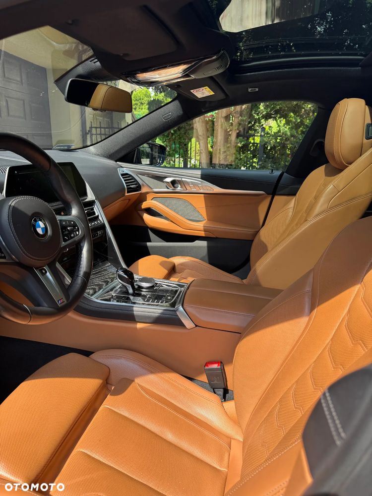 BMW Seria 8 - 21