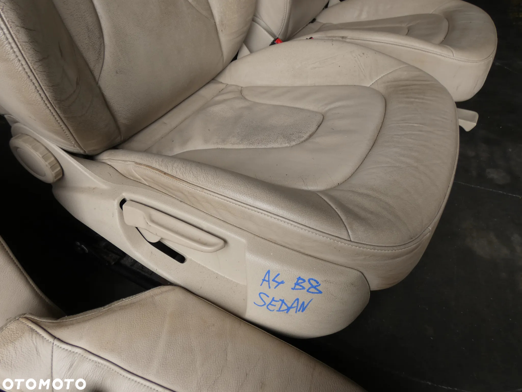 AUDI A4 B8 SEDAN FOTELE KANAPA KOMPLET BEŻOWE SKÓRA GORLICE - 9
