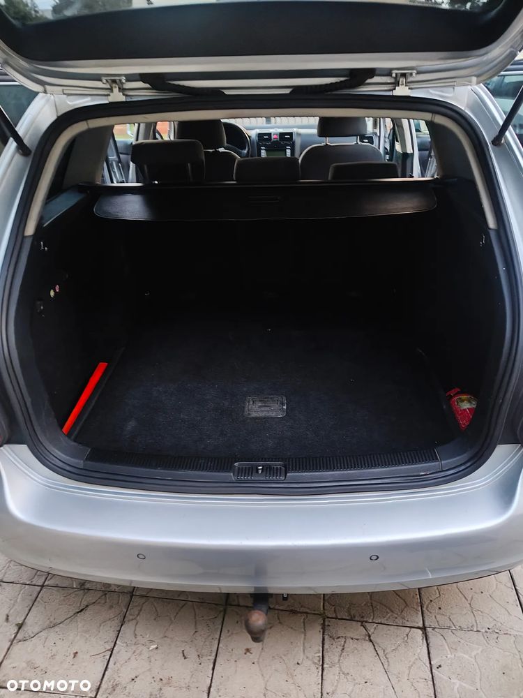 Volkswagen Golf 1.9 TDI DPF Comfortline - 9