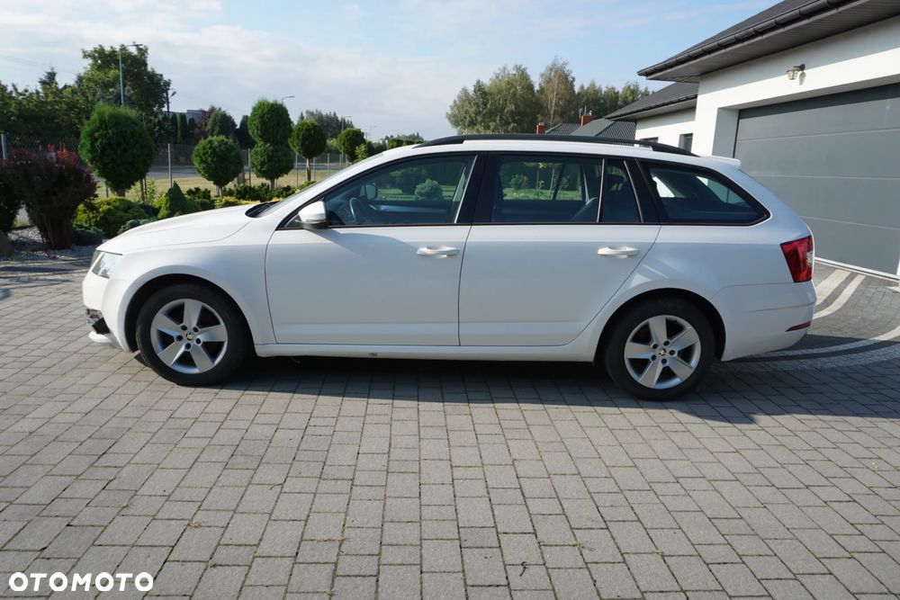 Skoda Octavia 1.4 TSI Ambition - 4