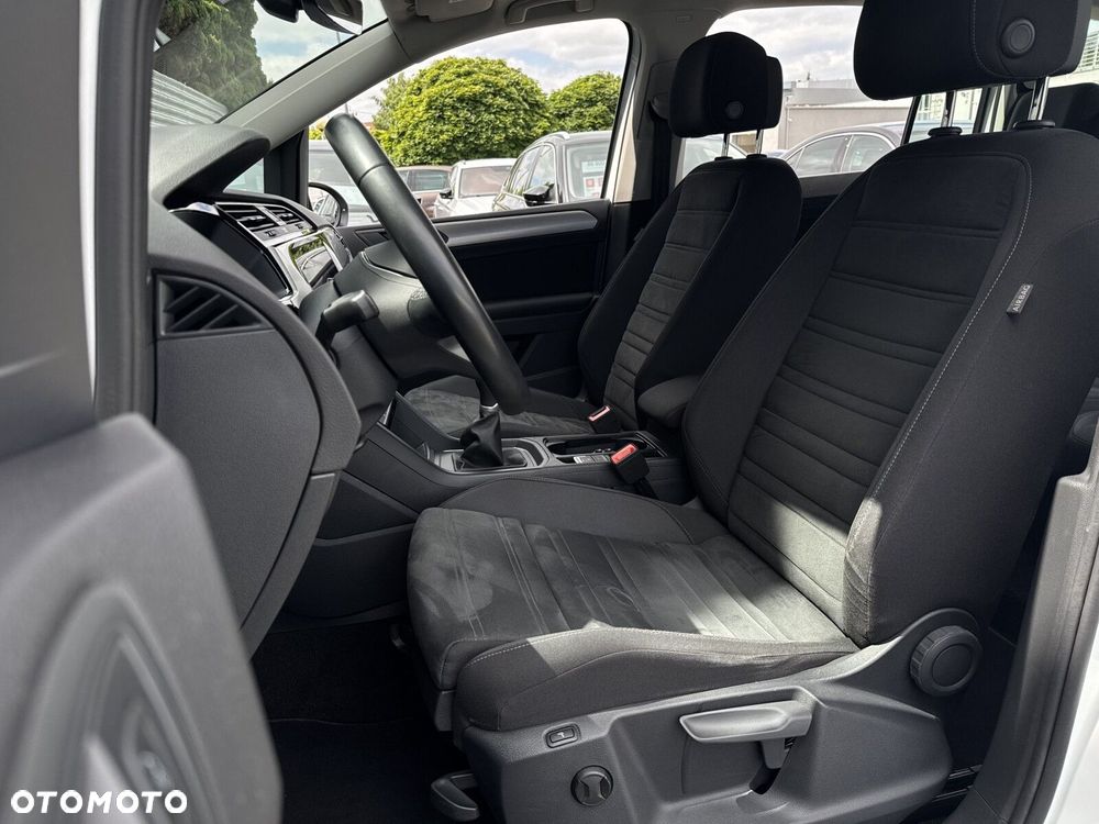 Volkswagen Touran 2.0 TDI BMT SCR Comfortline - 9