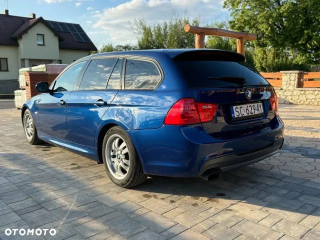 BMW Seria 3 320i - 5