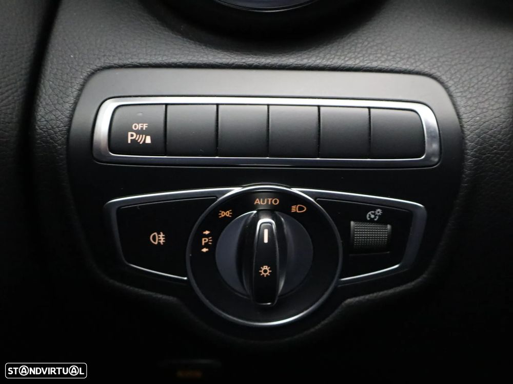 Mercedes-Benz C 350 e T 7G-TRONIC AMG Line - 23