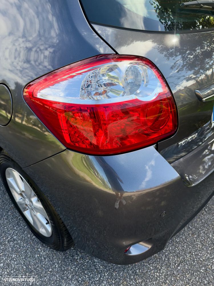 Toyota Auris 1.4 D-4D ACtive+VSC 110g - 4