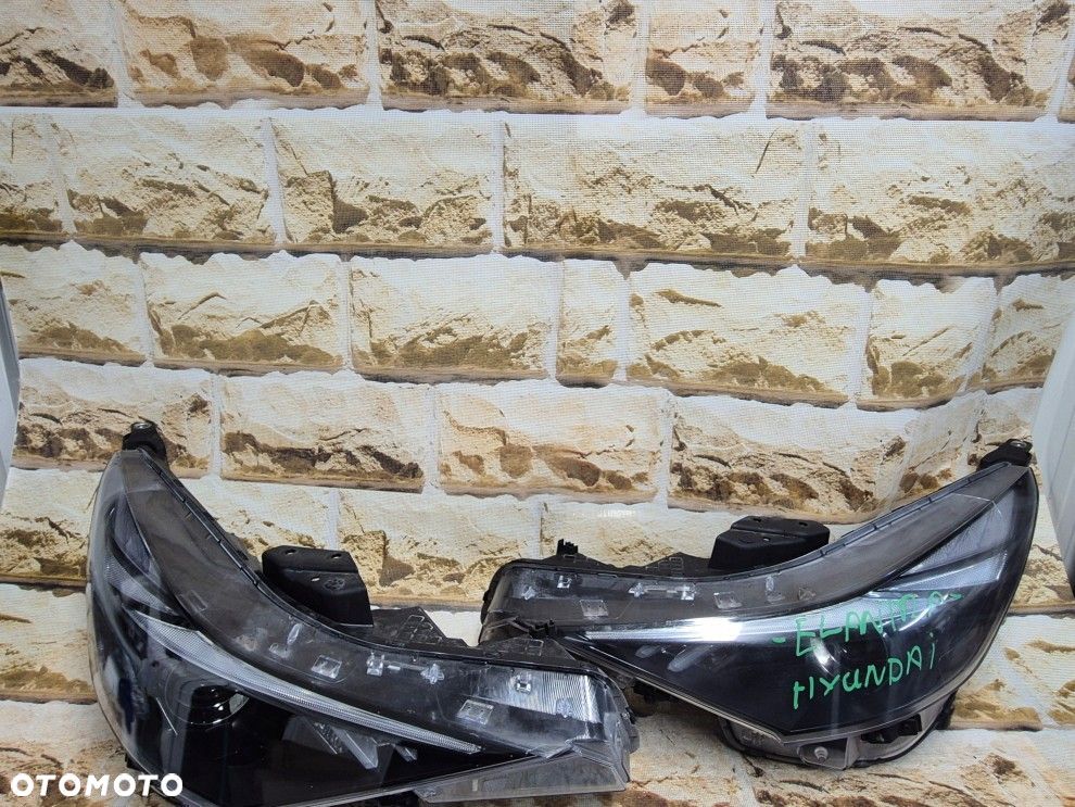 hyundai elantra VII 7 zwykła lampa soczewka europejsa oryginał demontaż - 3