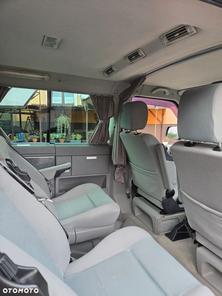Volkswagen Multivan - 36