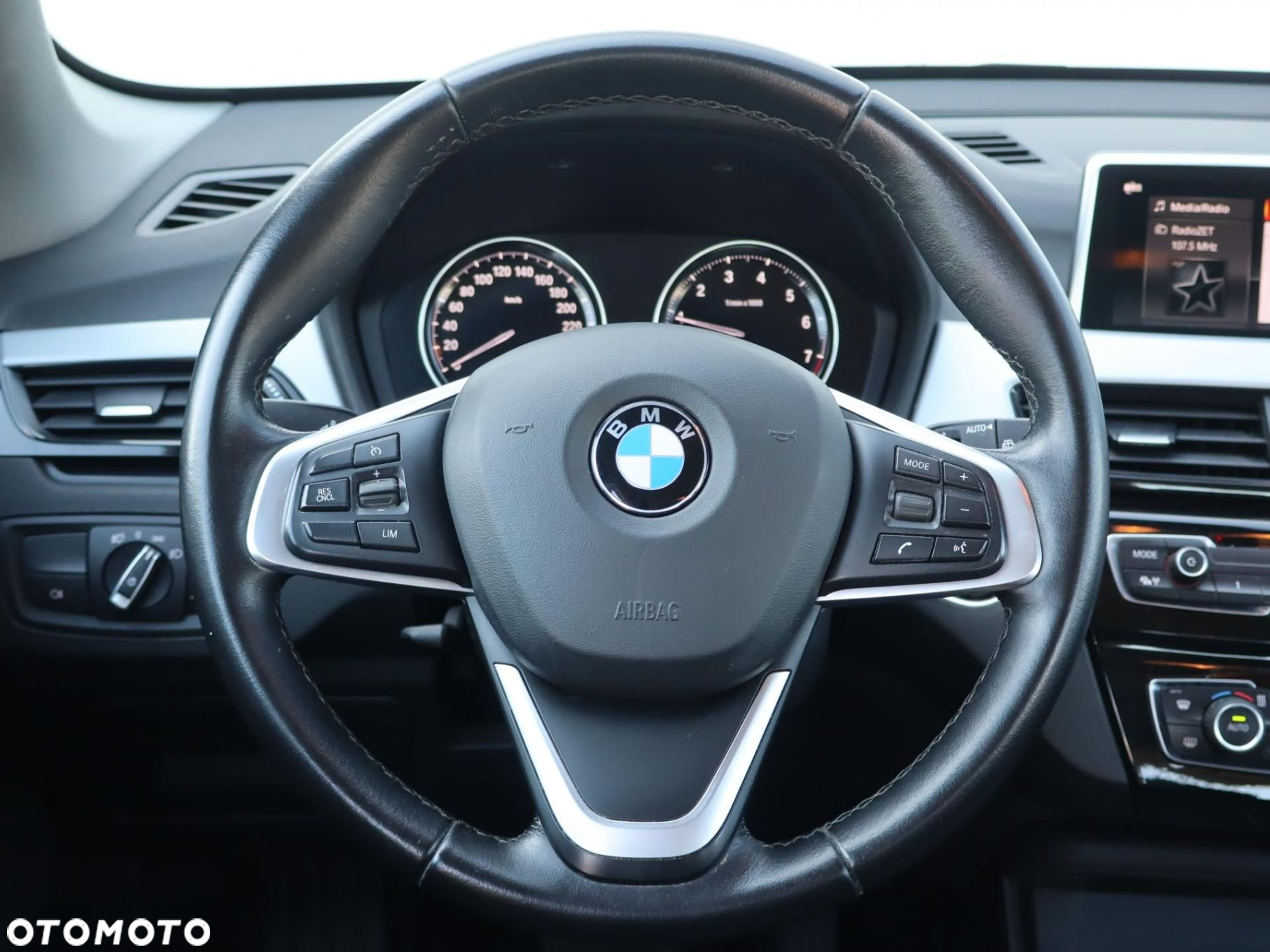 BMW X1 - 12