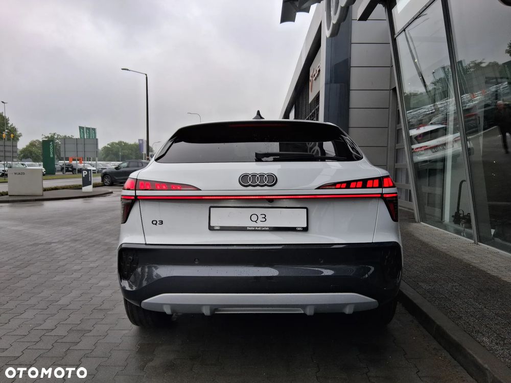 Audi Q3 Sportback - 5