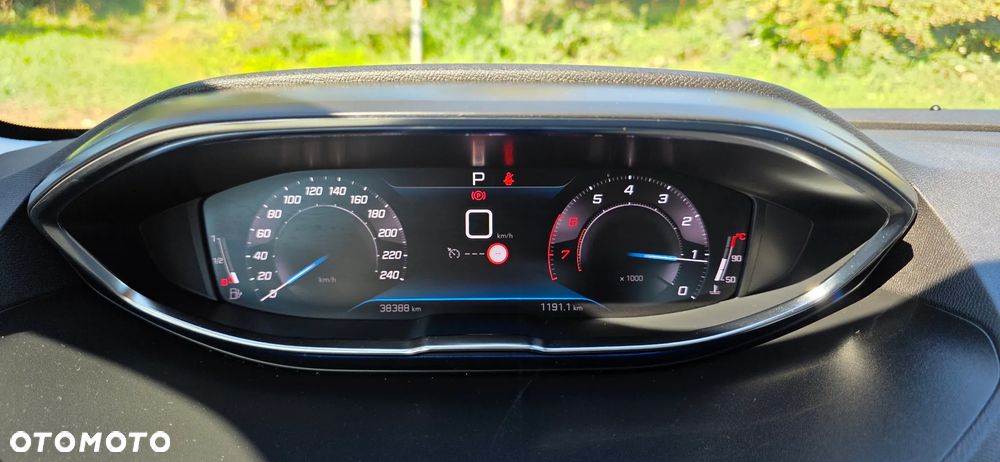 Peugeot 3008 1.2 PureTech Active Pack S&S EAT8 - 20