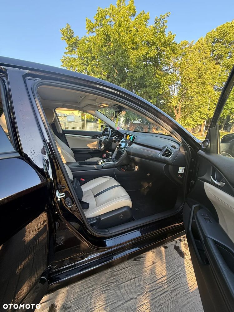 Honda Civic 1.5 T Executive - 13