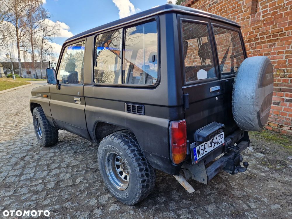 Toyota Land Cruiser LJ70 - 4