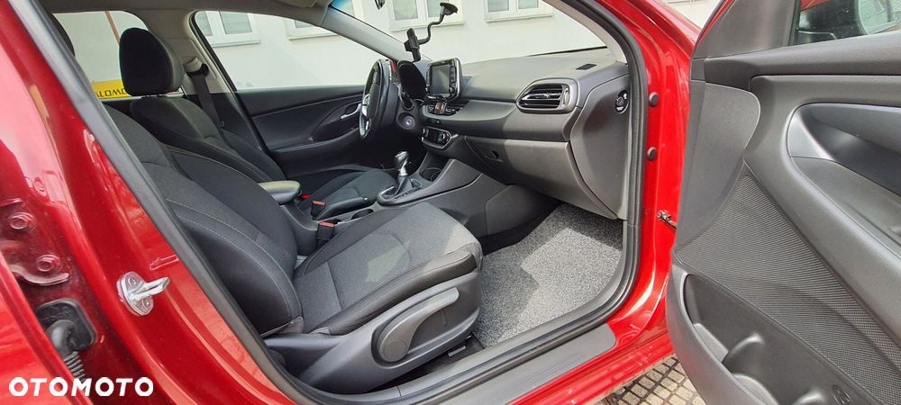 Hyundai i30 1.5 DPI Comfort - 9