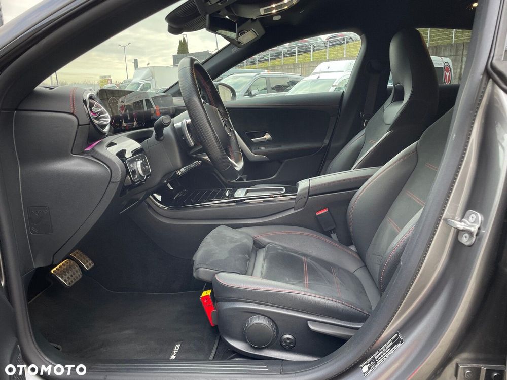 Mercedes-Benz CLA 200 d AMG Line 8G-DCT - 6