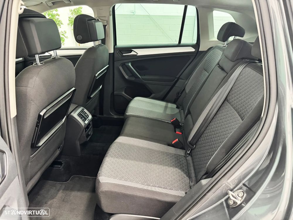 VW Tiguan 2.0 TDI Highline DSG - 26