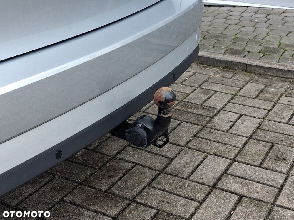 Skoda Superb 2.0 TDI SCR Style DSG - 34
