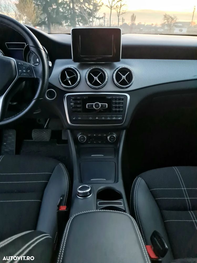 Mercedes-Benz GLA 200 d 4Matic 7G-DCT - 7