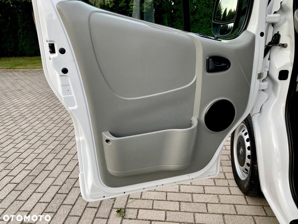 Opel Vivaro Tour Elegance L1H1 - 10