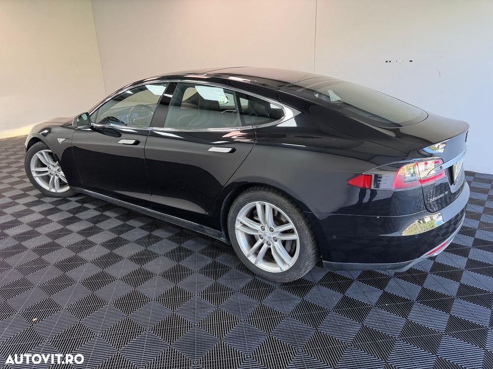 Tesla Model S 70 - 7