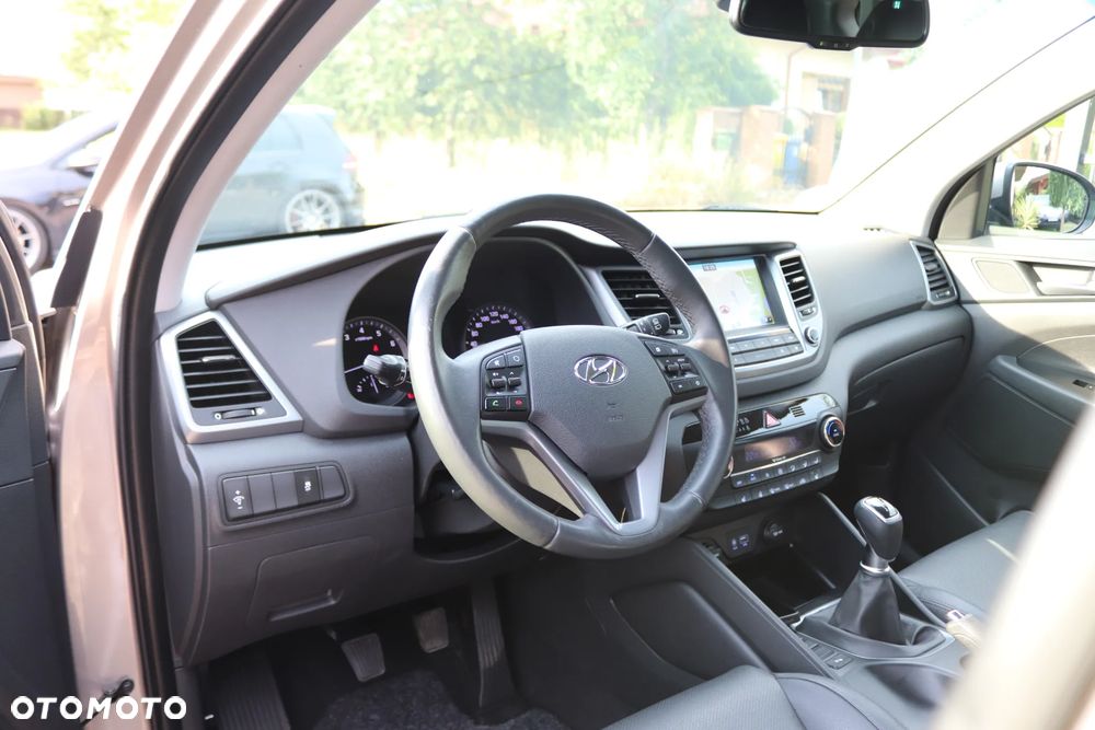 Hyundai Tucson 1.6 GDI BlueDrive Design 2WD - 29