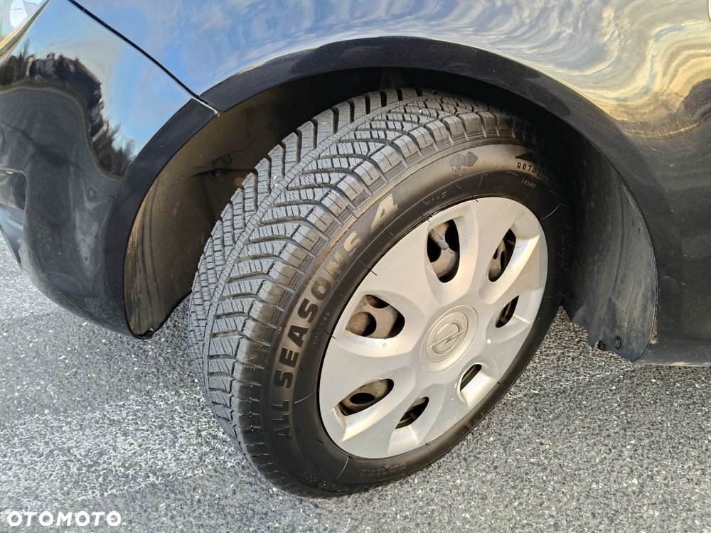 Opel Corsa 1.4 16V 111 - 4