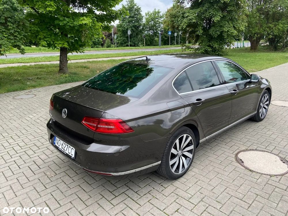 Volkswagen Passat 1.8 TSI BMT Highline DSG - 18
