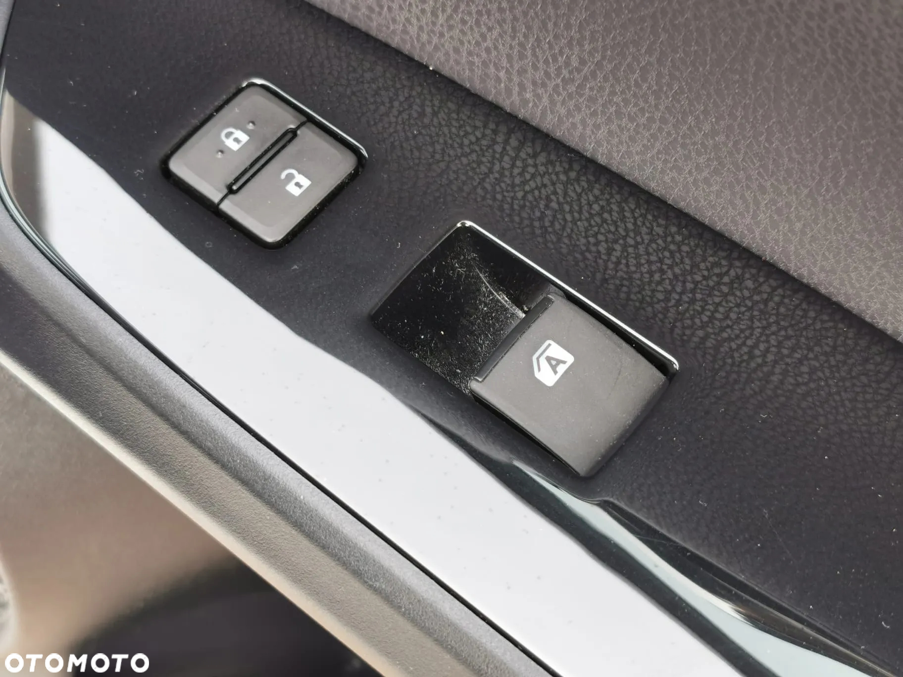 Toyota Prius Plug-in (Hybrid) Comfort - 21