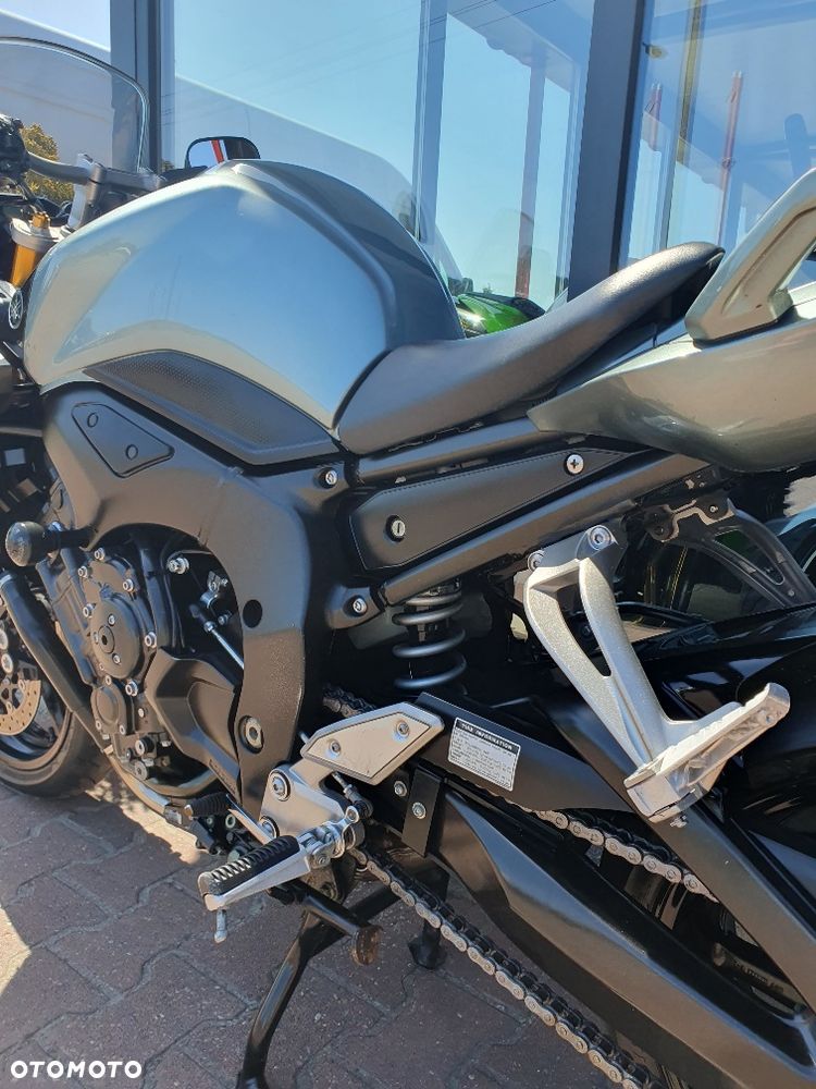 Yamaha FZ - 13