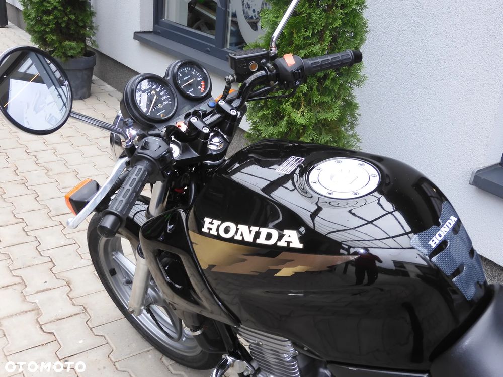 Honda CB - 26