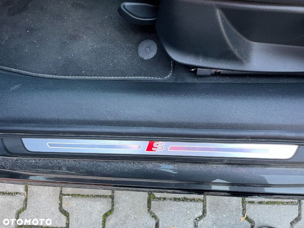 Audi A4 Avant 35 TDI S tronic S line - 35