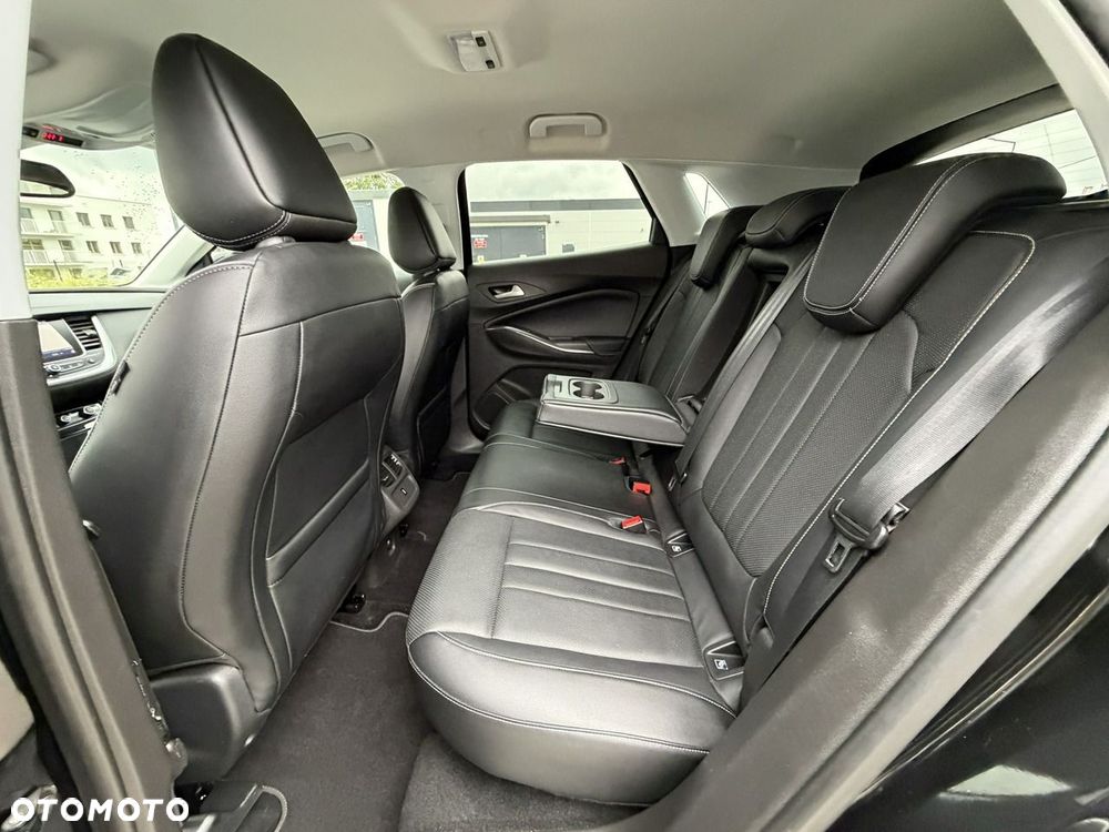 Opel Grandland X 1.6 DStart/Stop Automatik Business INNOVATION - 32