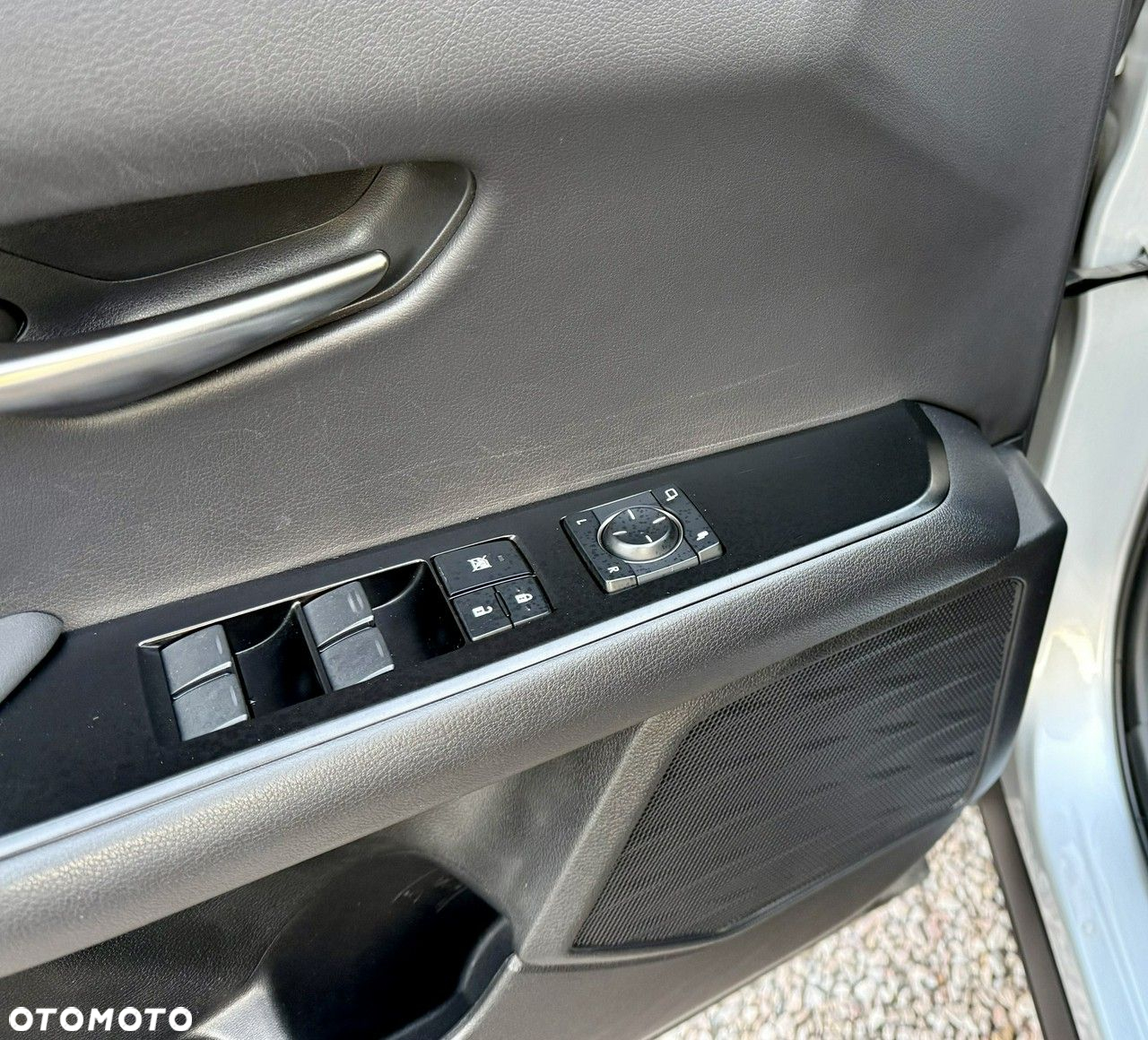 Lexus UX 250h Elegance 2WD - 36
