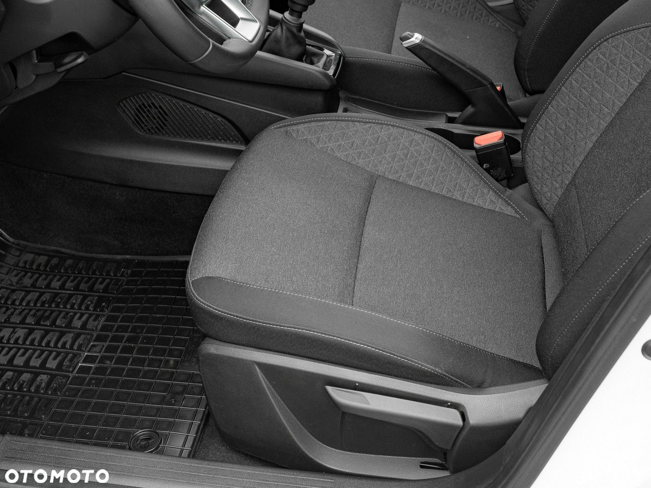 Renault Clio 1.0 TCe Equilibre - 14