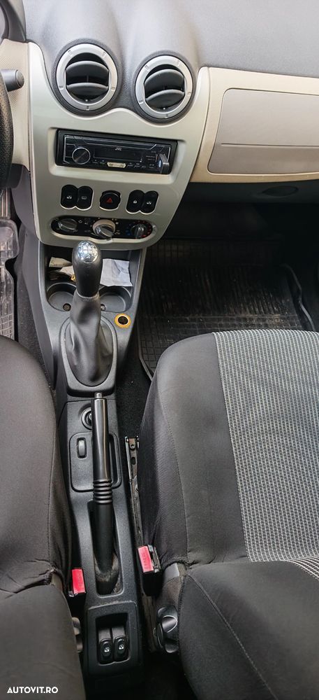 Dacia Logan 1.6 16V Laureate - 4