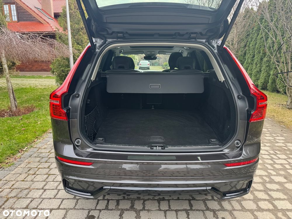 Volvo XC 60 T8 AWD Recharge Ultimate Black Edition - 10
